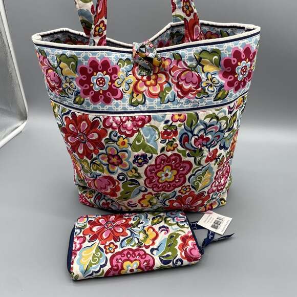 Vera Bradley Handbags - NWT Vera Bradley Tote Bag & Wallet Hope Garden Floral Quilted Pattern Retired